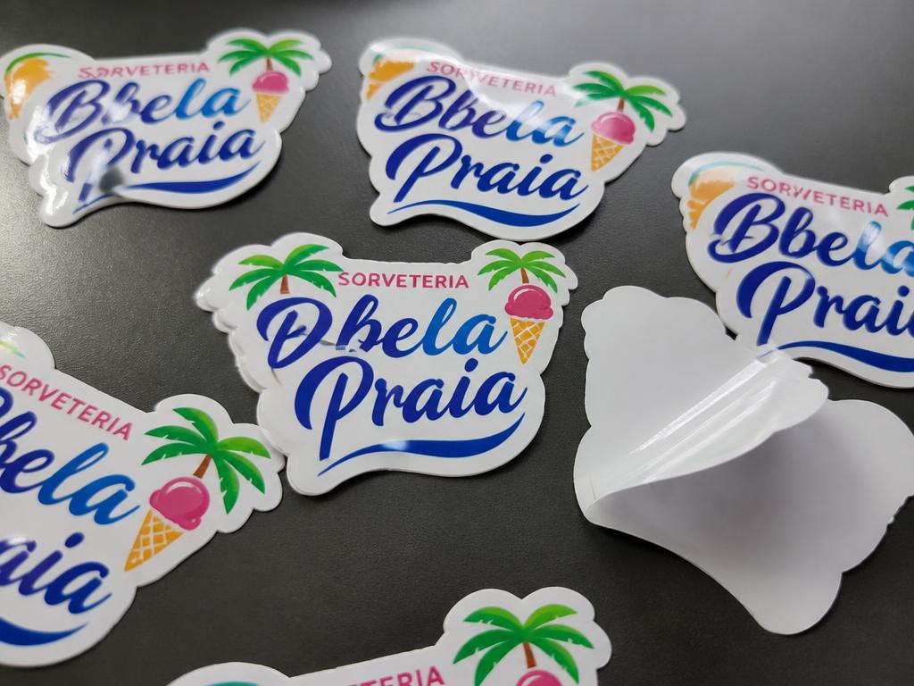 Adesivos Personalizados impresso pela Gráfica Capivari